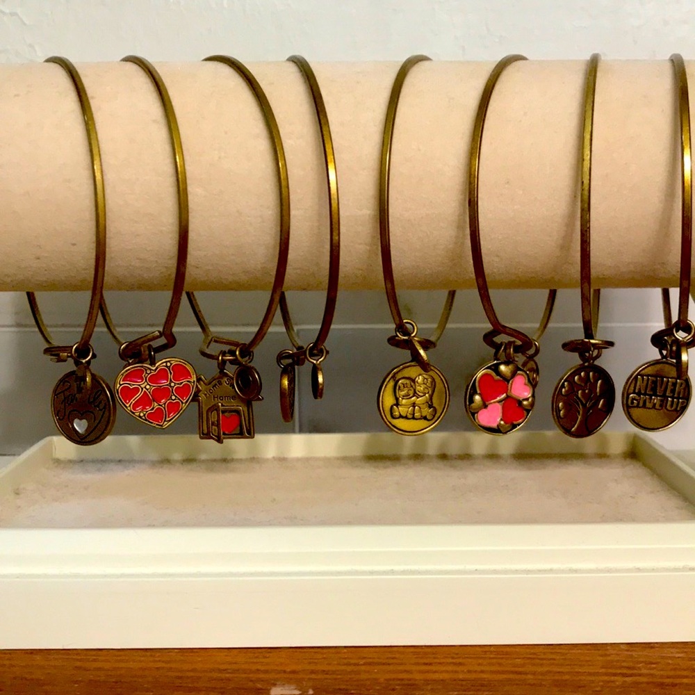 Story time bracelet